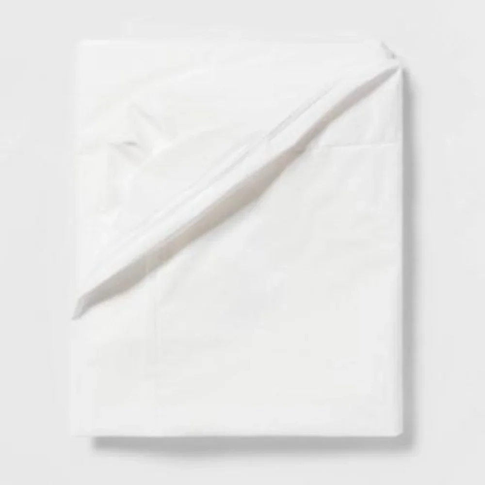 Waterproof Zippered Mattress Protector- Room Essentials- Twin